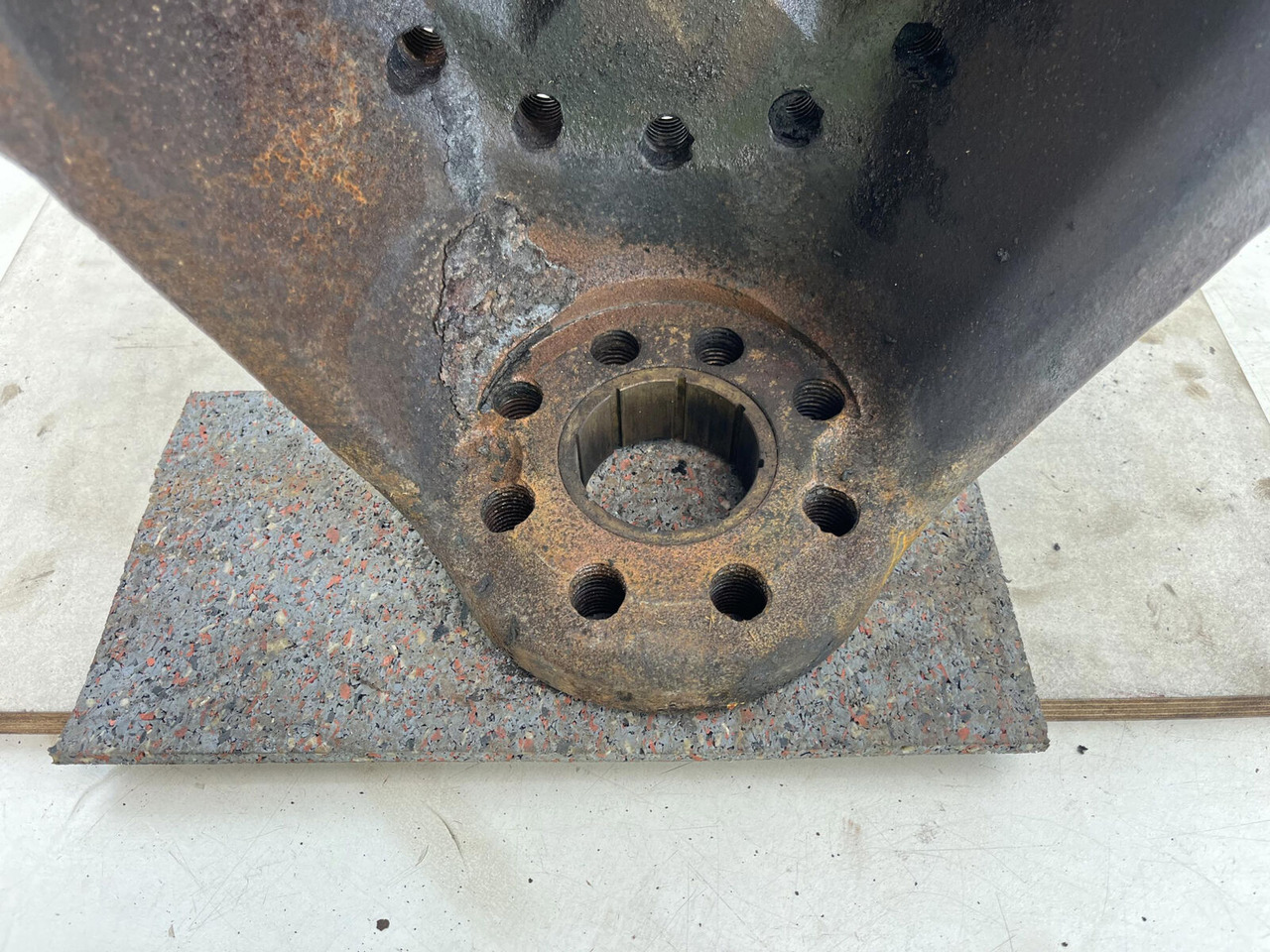 Rukavc točka za Kran PPM ATT 400 Steering knuckle 16 holes axle 1: slika 8