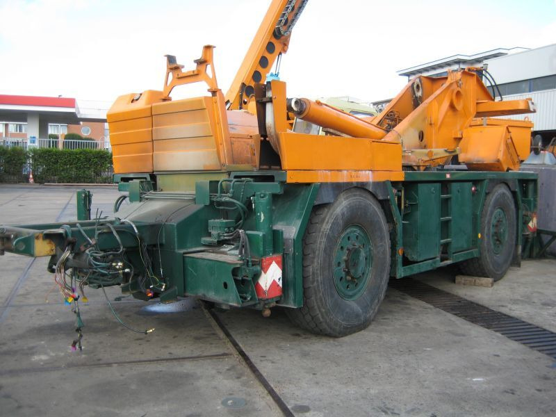 Tadano Faun ATF 30-2 for parts - Pokretni kran: slika 2 Tadano Faun ATF 30-2 for parts - Pokretni kran: slika 2