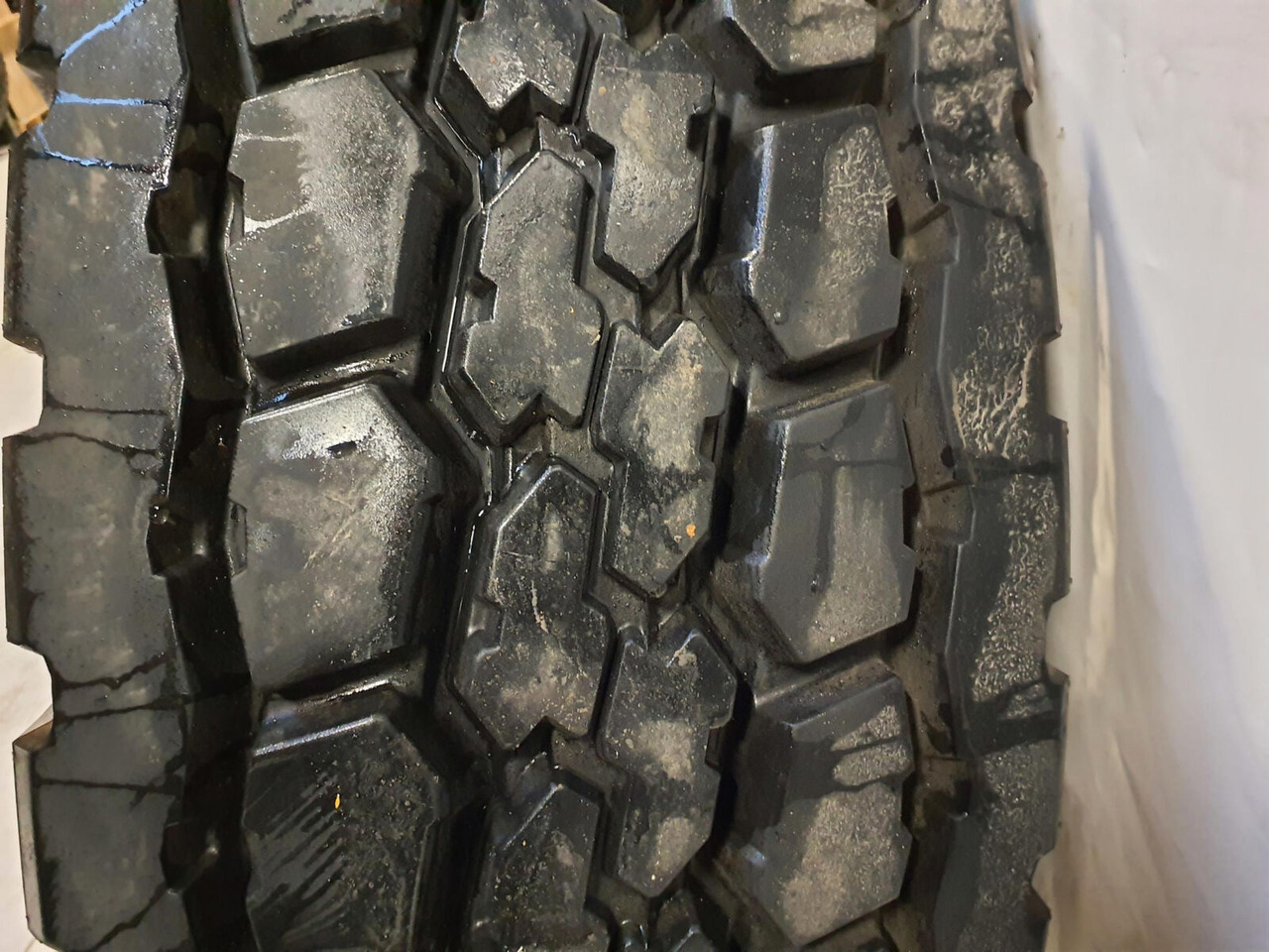 Tadano Faun Wheel 445/95R25 10 6.5 3p - Kompletan točak za Kran: slika 5 Tadano Faun Wheel 445/95R25 10 6.5 3p - Kompletan točak za Kran: slika 5