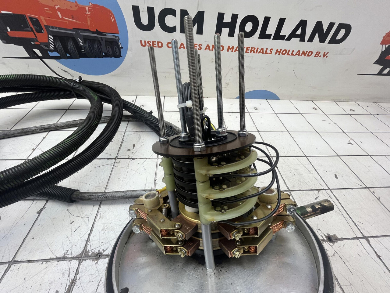 Električni sistem za Pokretni kran Terex AC 155 slip ring assy: slika 6