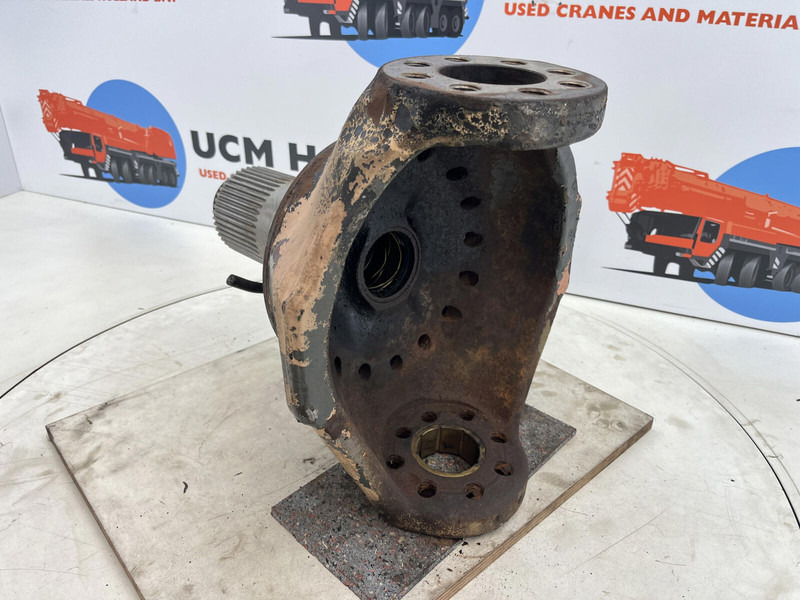 Terex AC 155 steering knuckle 16 holes axle 2 - Rukavc točka za Kran: slika 4 Terex AC 155 steering knuckle 16 holes axle 2 - Rukavc točka za Kran: slika 4