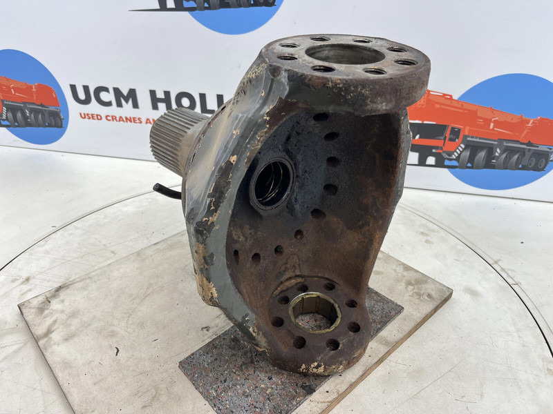 Terex AC 155 steering knuckle 16 holes axle 2 - Rukavc točka za Kran: slika 4 Terex AC 155 steering knuckle 16 holes axle 2 - Rukavc točka za Kran: slika 4