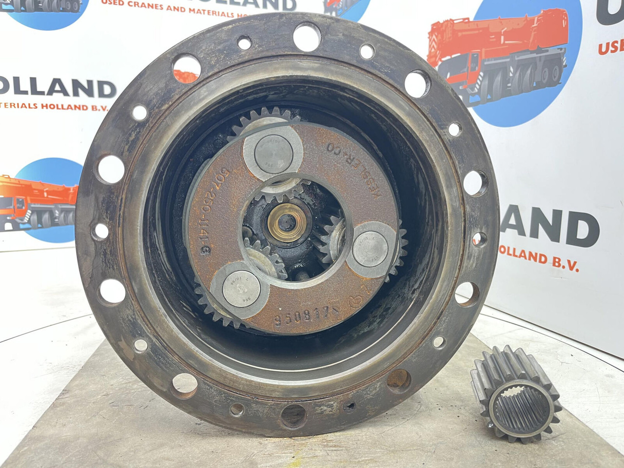 Terex AC 205 Planetary gear 17-24-67-32-3pl-H136-46 - Pogonski reduktor za Pokretni kran: slika 4 Terex AC 205 Planetary gear 17-24-67-32-3pl-H136-46 - Pogonski reduktor za Pokretni kran: slika 4