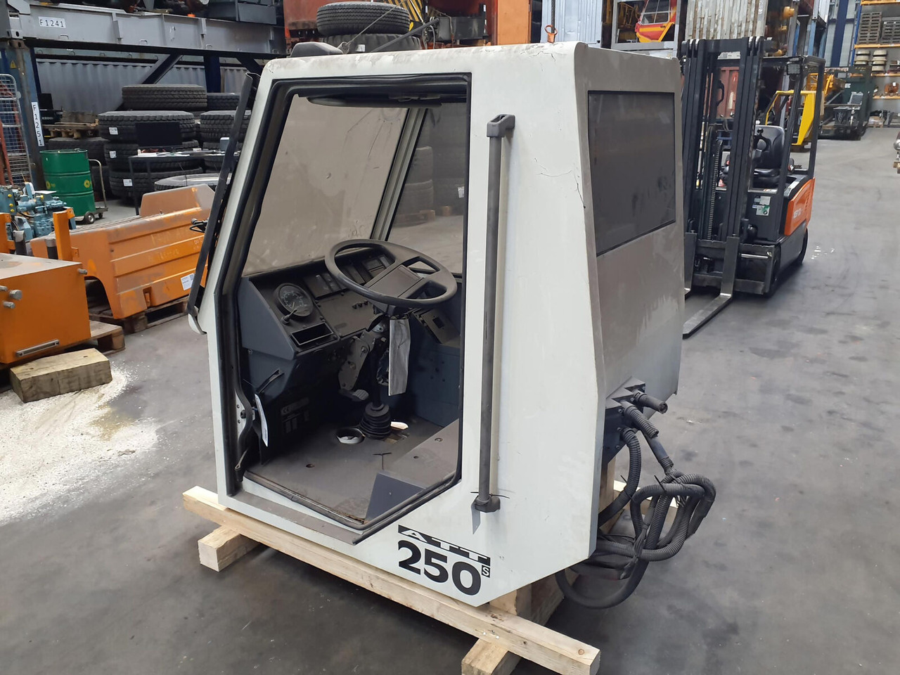 Terex PPM ATT 250 lower cabin - Kabina za Pokretni kran: slika 3 Terex PPM ATT 250 lower cabin - Kabina za Pokretni kran: slika 3