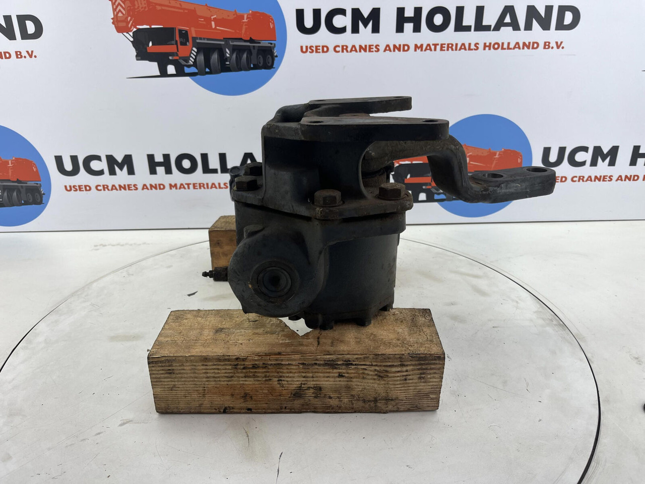 Terex ZF Steering box 135bar - Letva volana za Kran: slika 2 Terex ZF Steering box 135bar - Letva volana za Kran: slika 2