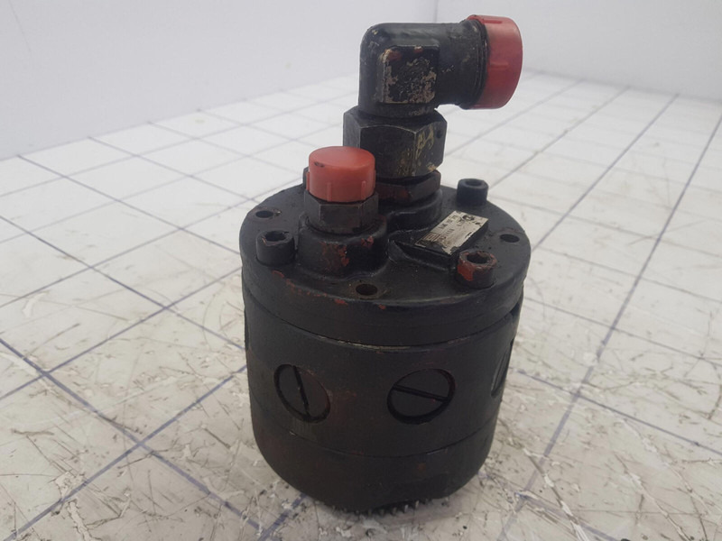 ZF Emergency steering pump from ZF - Hidraulična pumpa za Kran: slika 3 ZF Emergency steering pump from ZF - Hidraulična pumpa za Kran: slika 3