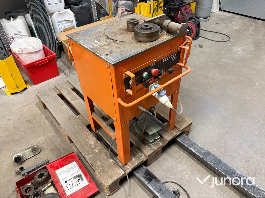 Bockmaskin - DBD-25X - Mašina za obradu metala: slika 1 Bockmaskin - DBD-25X - Mašina za obradu metala: slika 1