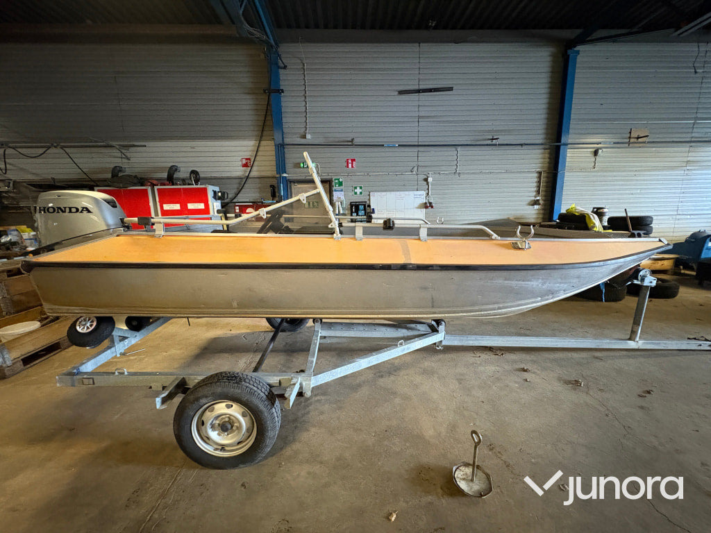 Buster Rs Med Honda 50HK - Druga mašina: slika 1 Buster Rs Med Honda 50HK - Druga mašina: slika 1