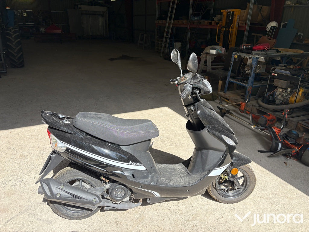 Moped Drax Awesome E5 - Druga mašina: slika 3 Moped Drax Awesome E5 - Druga mašina: slika 3