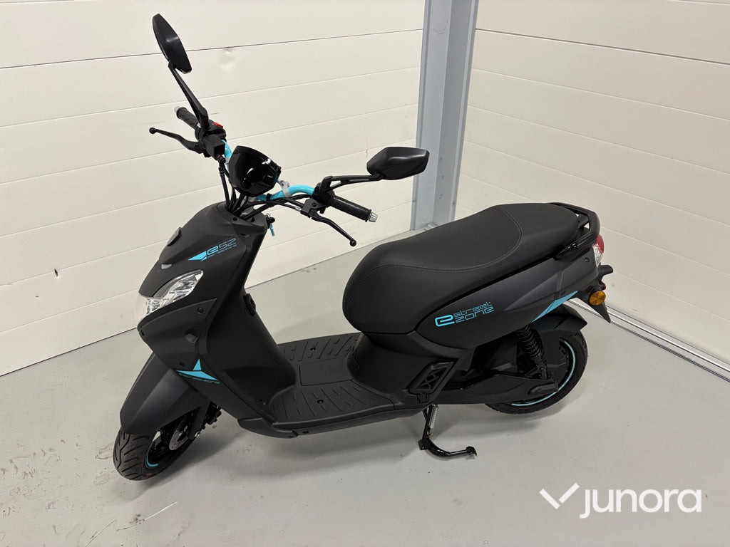 El-moped – Peugeot e-Streetzone - Motocikl: slika 2 El-moped – Peugeot e-Streetzone - Motocikl: slika 2