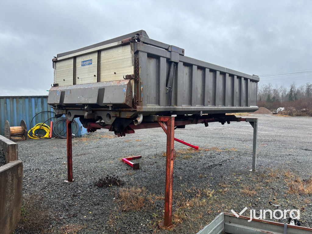 Flak - Blidsberg, med högtippande lucka - Tovarni sanduk: slika 1 Flak - Blidsberg, med högtippande lucka - Tovarni sanduk: slika 1