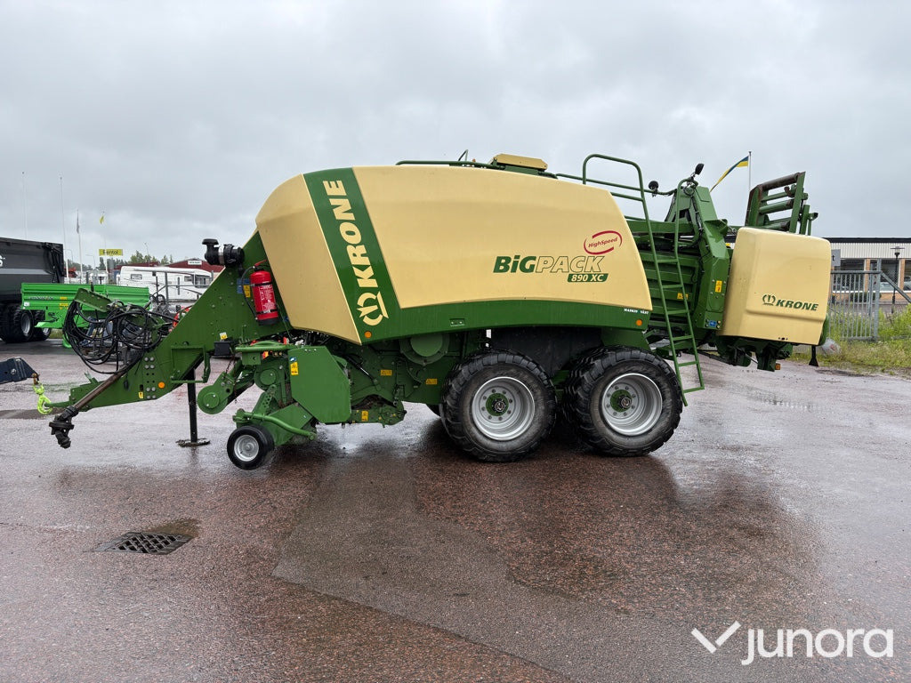 Fyrkantspress Krone BIGPACK 890 - Balirka za kockaste bale: slika 1 Fyrkantspress Krone BIGPACK 890 - Balirka za kockaste bale: slika 1