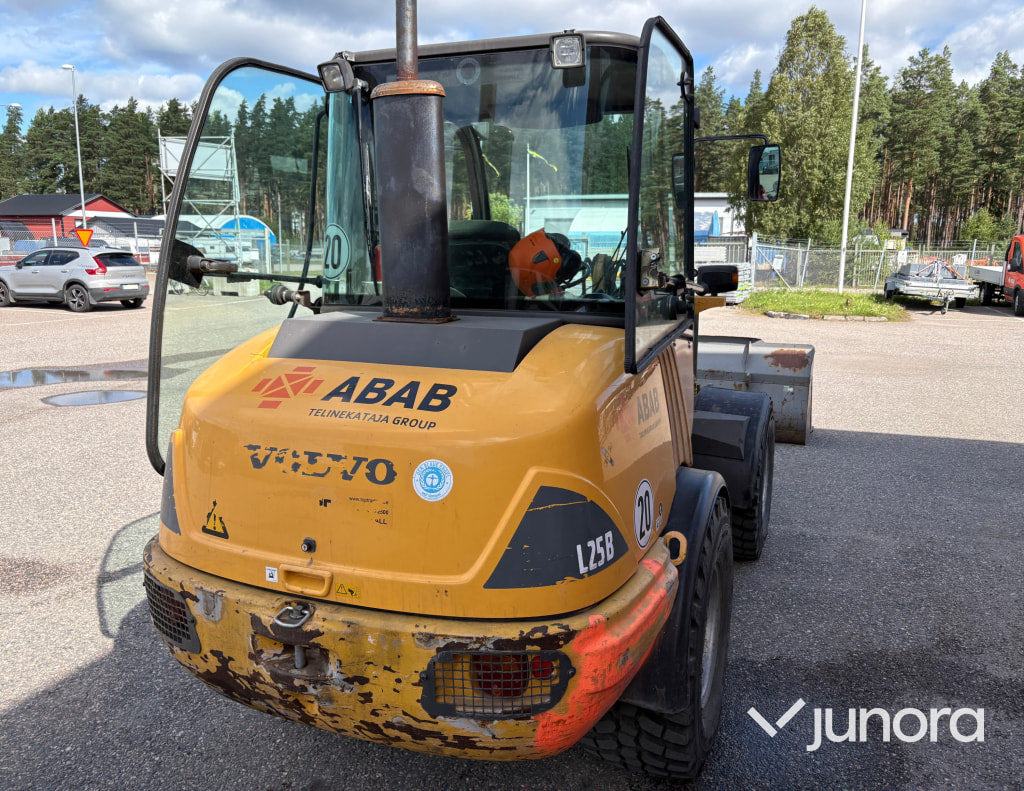 Hjullastare Volvo L25 B - Utovarivač točkaš: slika 4 Hjullastare Volvo L25 B - Utovarivač točkaš: slika 4