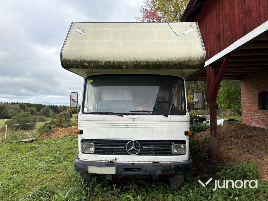 Husbil MERCEDES BENZ LP 608/32 - Alkoven kamper: slika 2 Husbil MERCEDES BENZ LP 608/32 - Alkoven kamper: slika 2