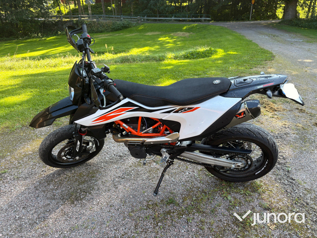 KTM 690 Smc R 2020 - Motocikl: slika 4 KTM 690 Smc R 2020 - Motocikl: slika 4