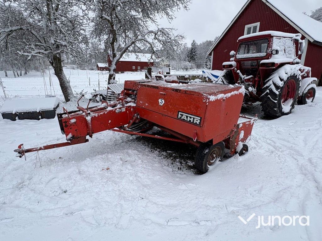 Småbalspress - Fahr, HD460 - Balirka za kockaste bale: slika 1 Småbalspress - Fahr, HD460 - Balirka za kockaste bale: slika 1