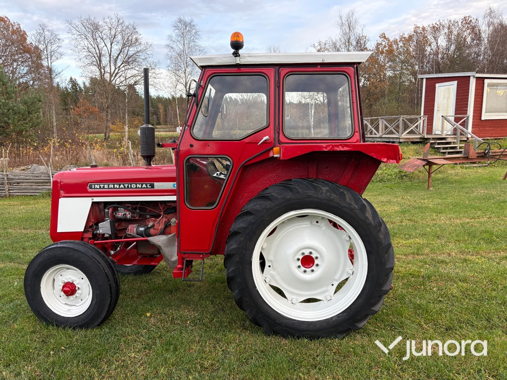 Traktor - International 444 - Traktor: slika 2 Traktor - International 444 - Traktor: slika 2