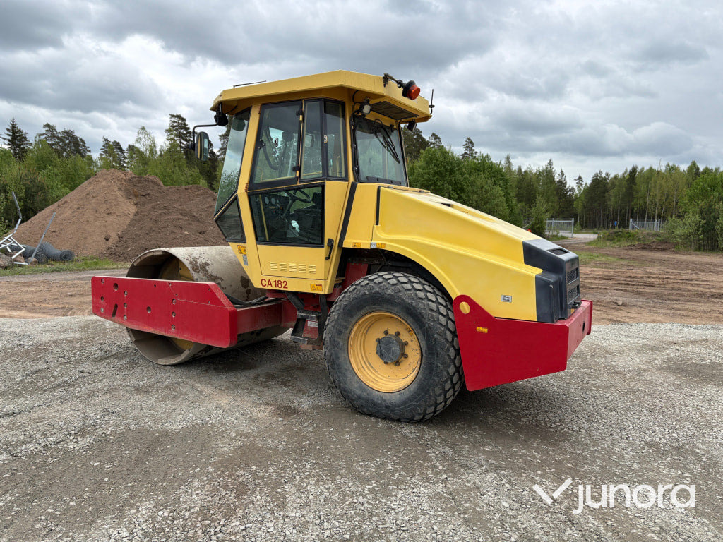 Vibrationsvält - Dynapac CA182D - Kompaktor: slika 1 Vibrationsvält - Dynapac CA182D - Kompaktor: slika 1