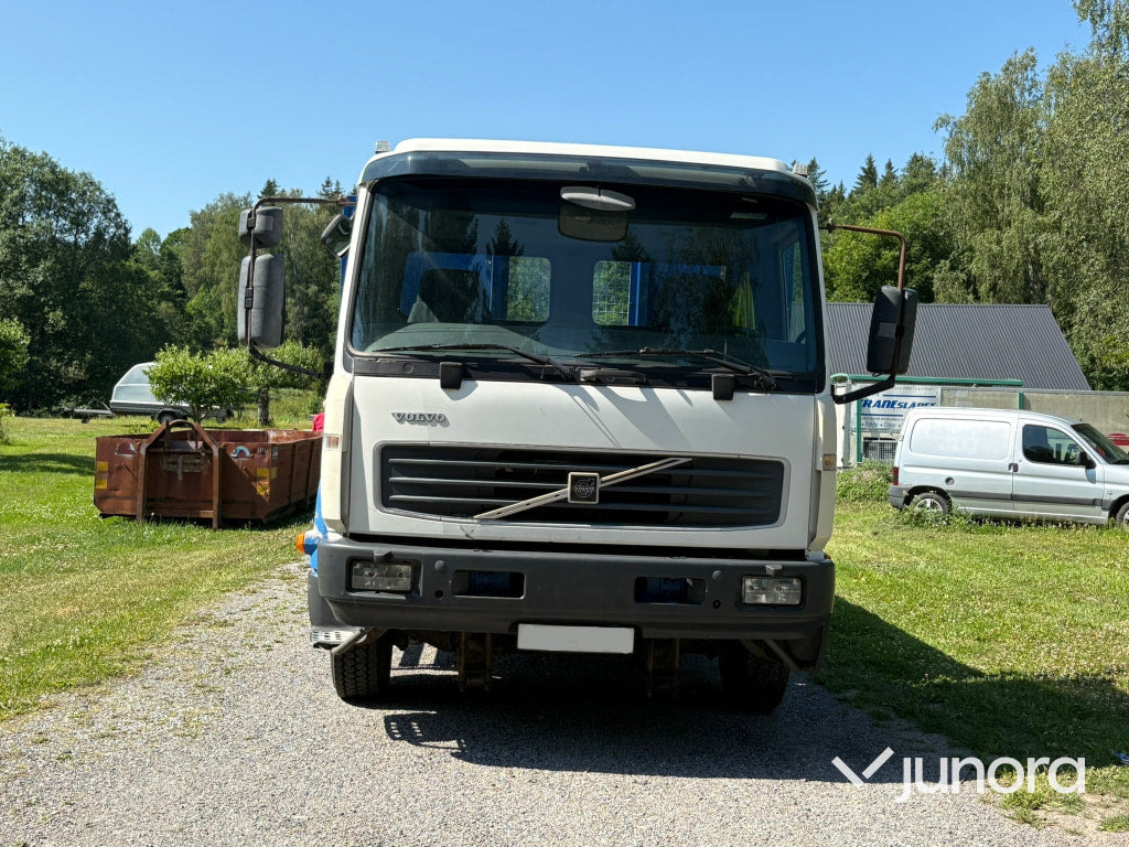 Volvo Maskintransport FL6 H 4*2 - Kamion sa tovarnim sandukom: slika 2 Volvo Maskintransport FL6 H 4*2 - Kamion sa tovarnim sandukom: slika 2