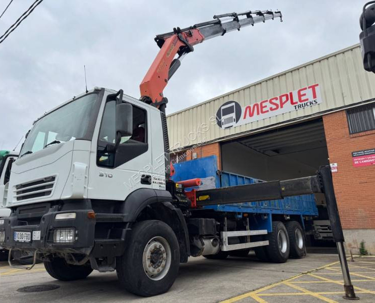 Iveco Trakker 310 - Kamion sa tovarnim sandukom: slika 1 Iveco Trakker 310 - Kamion sa tovarnim sandukom: slika 1