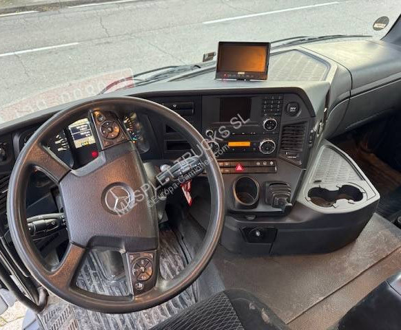 Kamion sa hidrauličnom kukom Mercedes Arocs 2643: slika 14