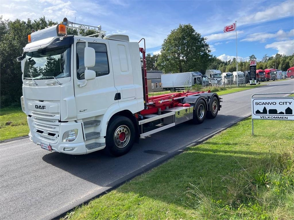 DAF CF 530 6x2*4 FAN - Kamion sa hidrauličnom kukom: slika 1 DAF CF 530 6x2*4 FAN - Kamion sa hidrauličnom kukom: slika 1