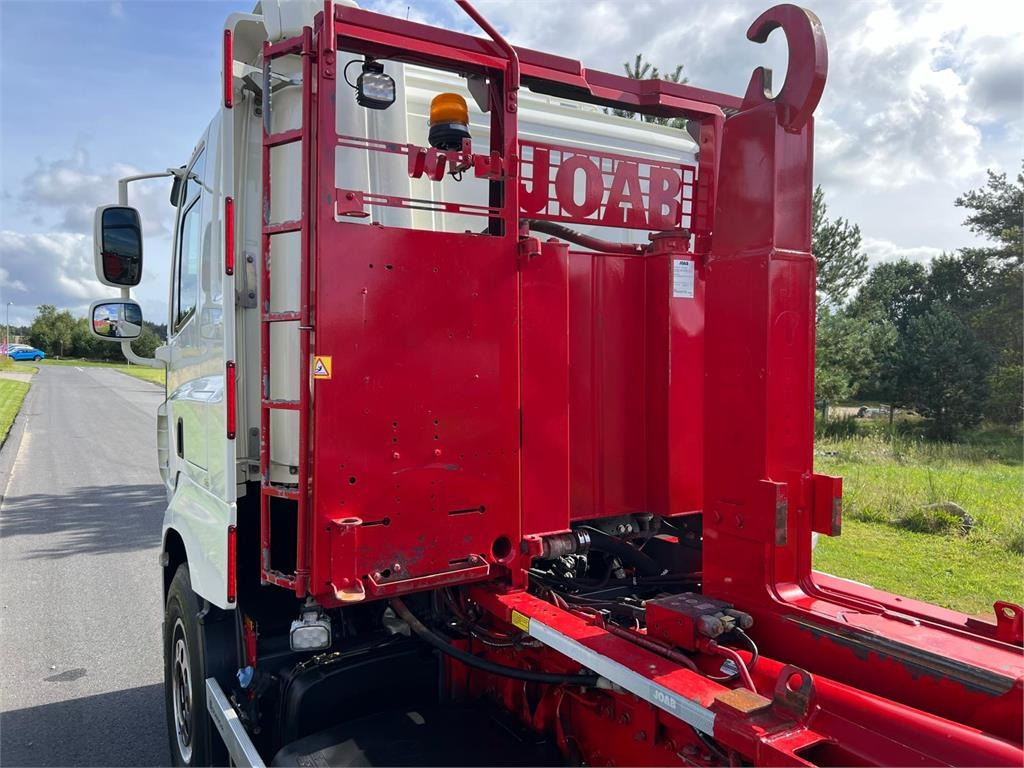 Kamion sa hidrauličnom kukom DAF CF 530 6x2*4 FAN: slika 15