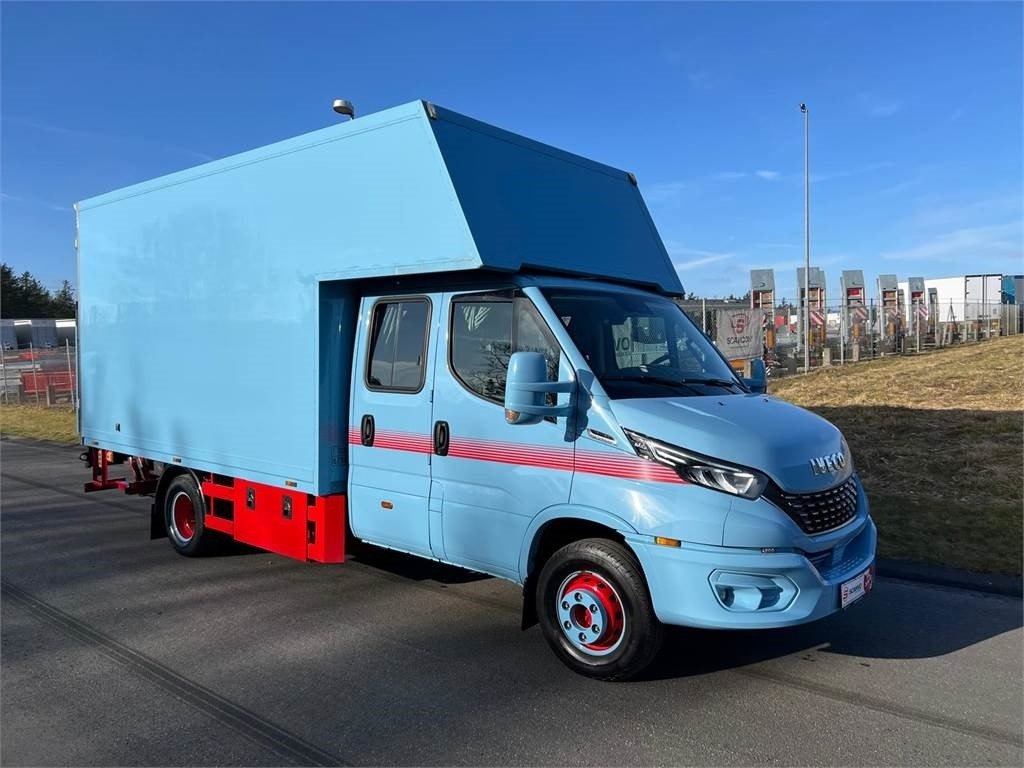 Iveco Daily 70C18 - dobbelt cab - Kamion sa zatvorenim sandukom: slika 3 Iveco Daily 70C18 - dobbelt cab - Kamion sa zatvorenim sandukom: slika 3