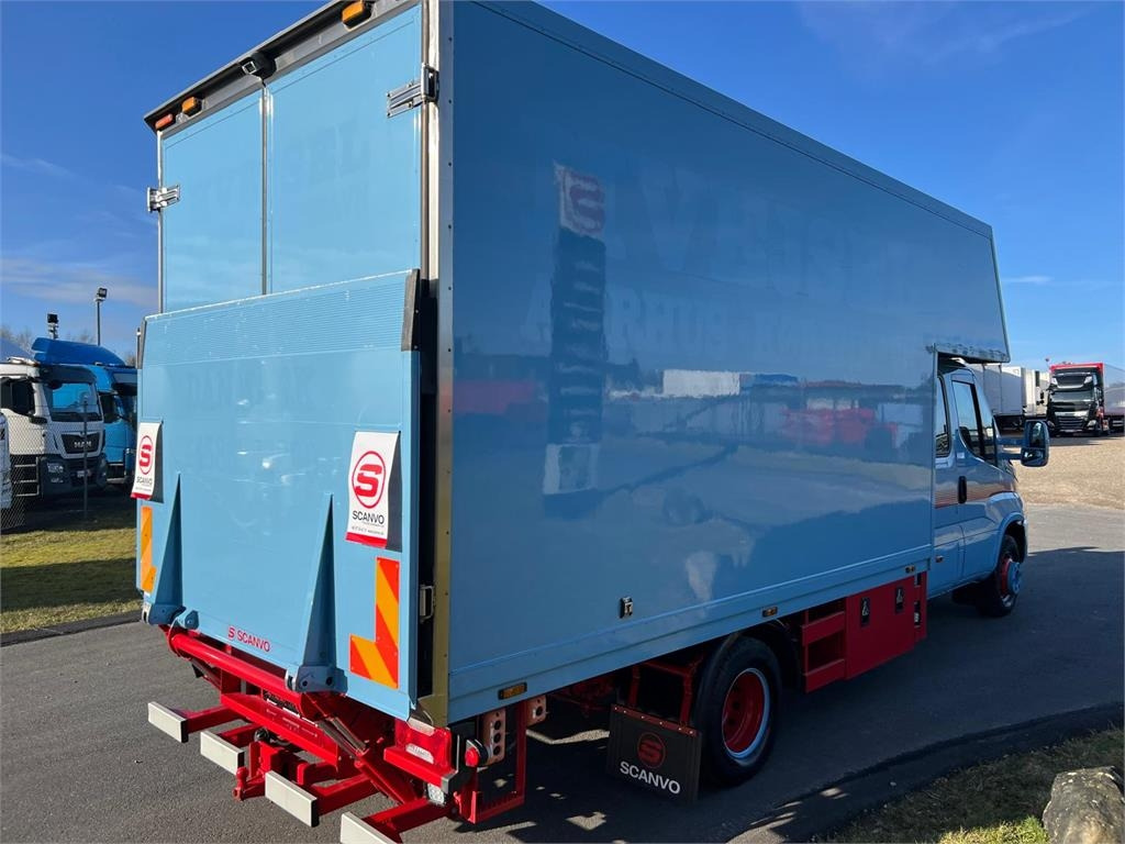 Iveco Daily 70C18 - dobbelt cab - Kamion sa zatvorenim sandukom: slika 3 Iveco Daily 70C18 - dobbelt cab - Kamion sa zatvorenim sandukom: slika 3