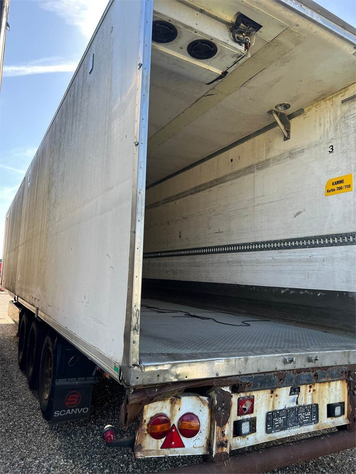 Krone 13,6 mtr boks - Poluprikolica sa zatvorenim sandukom: slika 5 Krone 13,6 mtr boks - Poluprikolica sa zatvorenim sandukom: slika 5