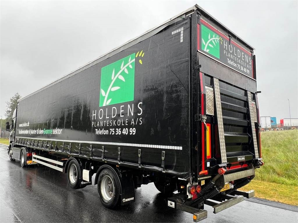 Krone 13,6 mtr gardin - lodretstående lift - Poluprikolica sa ceradom: slika 2 Krone 13,6 mtr gardin - lodretstående lift - Poluprikolica sa ceradom: slika 2