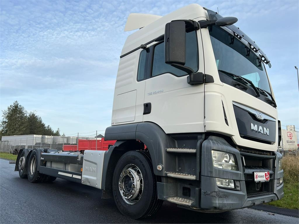 MAN TGS 26-440 6x2-4 LL - Kamion za prevoz kontejnera/ Kamion sa promenjivim sandukom: slika 1 MAN TGS 26-440 6x2-4 LL - Kamion za prevoz kontejnera/ Kamion sa promenjivim sandukom: slika 1