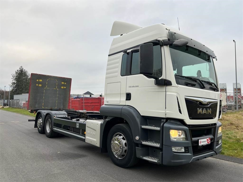 MAN TGS 26-500 6x2-4 LL - Kamion za prevoz kontejnera/ Kamion sa promenjivim sandukom: slika 2 MAN TGS 26-500 6x2-4 LL - Kamion za prevoz kontejnera/ Kamion sa promenjivim sandukom: slika 2