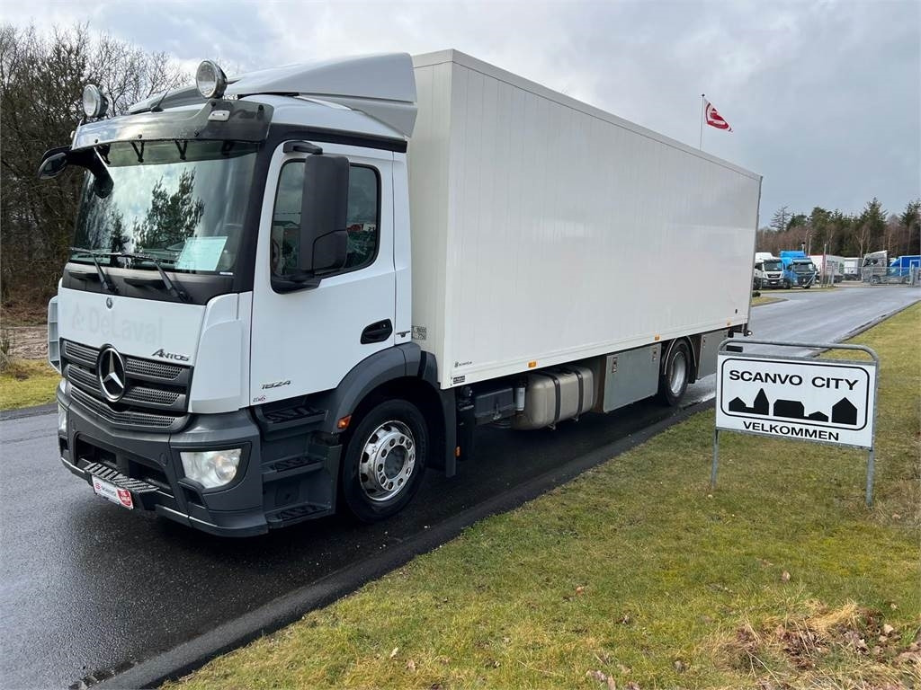 Mercedes-Benz Antos 1824 LnR - Kamion sa zatvorenim sandukom: slika 1 Mercedes-Benz Antos 1824 LnR - Kamion sa zatvorenim sandukom: slika 1
