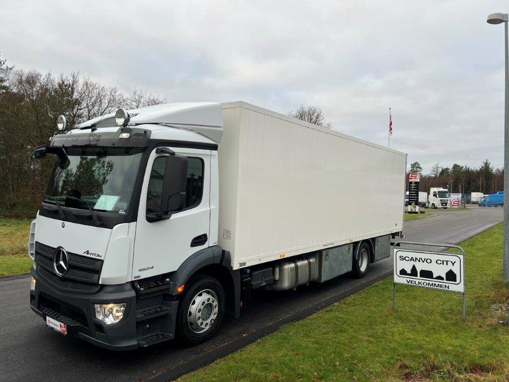 Mercedes-Benz Antos 1824 LnR - Kamion sa zatvorenim sandukom: slika 5 Mercedes-Benz Antos 1824 LnR - Kamion sa zatvorenim sandukom: slika 5