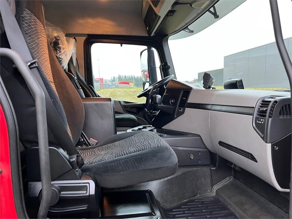 Mercedes-Benz Antos 1827 LnR - Kamion sa zatvorenim sandukom: slika 5 Mercedes-Benz Antos 1827 LnR - Kamion sa zatvorenim sandukom: slika 5