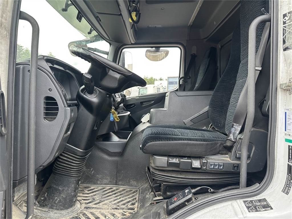 Mercedes-Benz Atego 1224 LnR - Kamion sa zatvorenim sandukom: slika 3 Mercedes-Benz Atego 1224 LnR - Kamion sa zatvorenim sandukom: slika 3