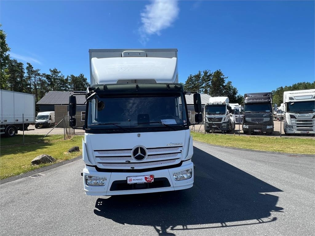 Mercedes-Benz Atego 1224 LnR  - Kamion sa zatvorenim sandukom: slika 2 Mercedes-Benz Atego 1224 LnR  - Kamion sa zatvorenim sandukom: slika 2