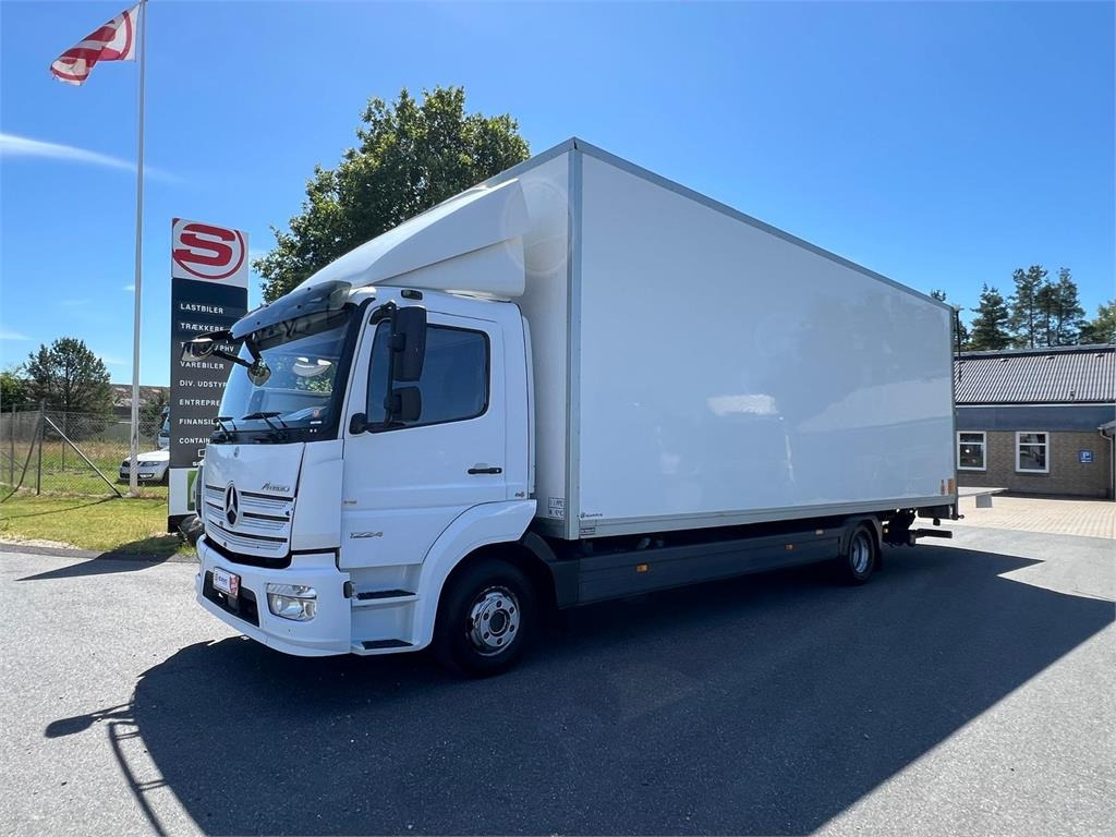 Mercedes-Benz Atego 1224 LnR  - Kamion sa zatvorenim sandukom: slika 1 Mercedes-Benz Atego 1224 LnR  - Kamion sa zatvorenim sandukom: slika 1