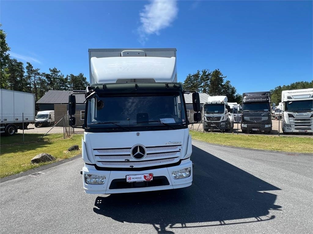 Mercedes-Benz Atego 1224 LnR - Kamion sa zatvorenim sandukom: slika 2 Mercedes-Benz Atego 1224 LnR - Kamion sa zatvorenim sandukom: slika 2