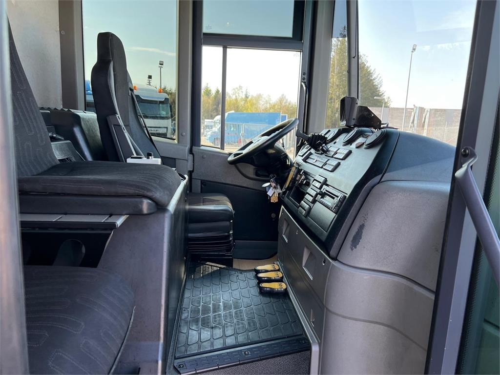 Mercedes-Benz Econic 2630L ENA 4 kammer NTM  - Kamion za smeće: slika 3 Mercedes-Benz Econic 2630L ENA 4 kammer NTM  - Kamion za smeće: slika 3