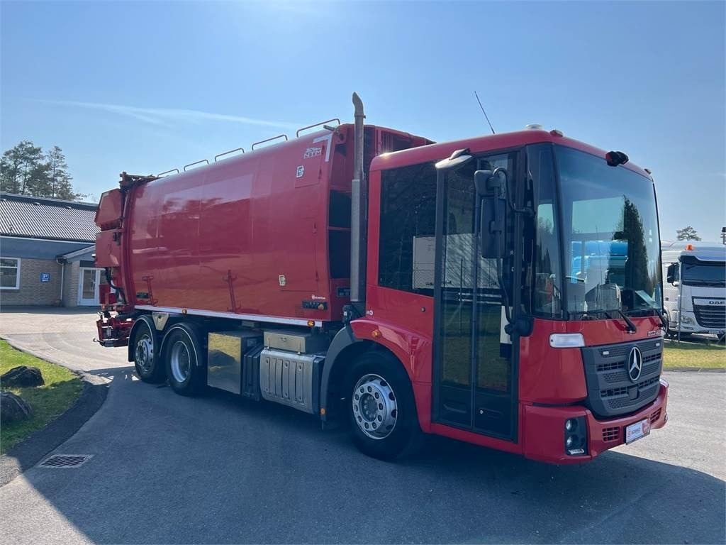 Mercedes-Benz Econic 2630L ENA 4 kammer NTM - Kamion za smeće: slika 3 Mercedes-Benz Econic 2630L ENA 4 kammer NTM - Kamion za smeće: slika 3