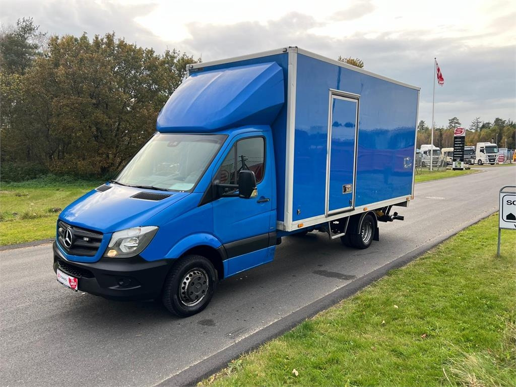 Mercedes-Benz Sprinter 516 CDI - Kamion sa zatvorenim sandukom: slika 1 Mercedes-Benz Sprinter 516 CDI - Kamion sa zatvorenim sandukom: slika 1