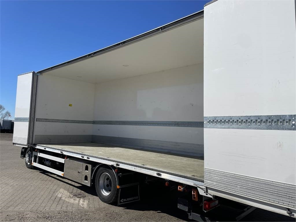 Renault D280 Premium - Kamion sa zatvorenim sandukom: slika 2 Renault D280 Premium - Kamion sa zatvorenim sandukom: slika 2