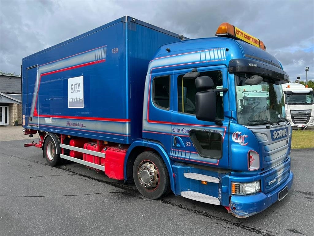 Scania P320 DB 4x2 MLB - low entry - Kamion sa zatvorenim sandukom: slika 1 Scania P320 DB 4x2 MLB - low entry - Kamion sa zatvorenim sandukom: slika 1