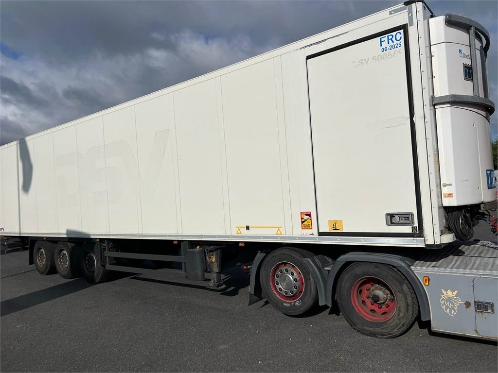 Schmitz SCB*S3B Dobbelt compartment - Poluprikolica hladnjače: slika 3 Schmitz SCB*S3B Dobbelt compartment - Poluprikolica hladnjače: slika 3