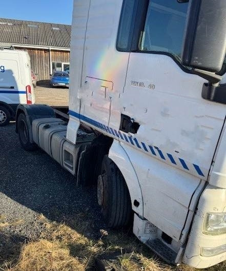 MAN TGX 18-440 4x2 LLS-U mega - Tegljač: slika 2 MAN TGX 18-440 4x2 LLS-U mega - Tegljač: slika 2