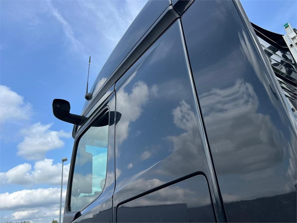 Mercedes-Benz Actros 2545 LS - Tegljač: slika 2 Mercedes-Benz Actros 2545 LS - Tegljač: slika 2