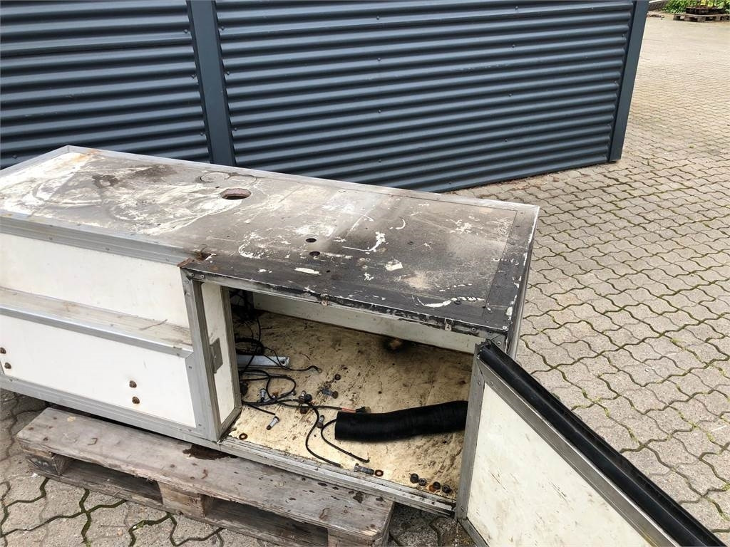 Værktøjskasse L1800 x H610 x D705 mm - Instrument/ Oprema: slika 4 Værktøjskasse L1800 x H610 x D705 mm - Instrument/ Oprema: slika 4