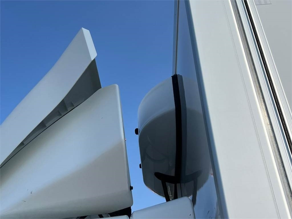 Volvo FL 16 ton 250HK - Kamion sa zatvorenim sandukom: slika 5 Volvo FL 16 ton 250HK - Kamion sa zatvorenim sandukom: slika 5